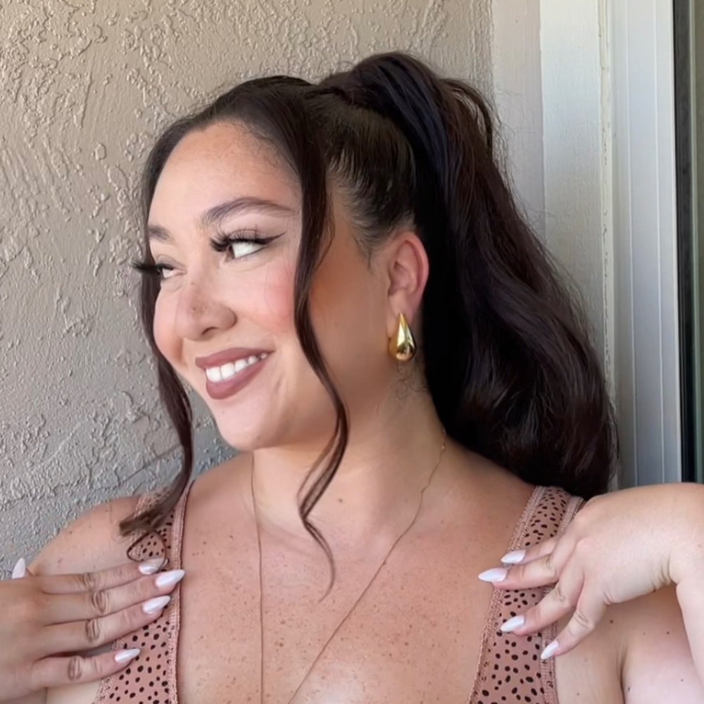 Meet your Posher, Tiana